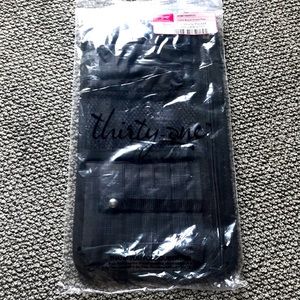 NWT Thirty one made in the shade pocket for car